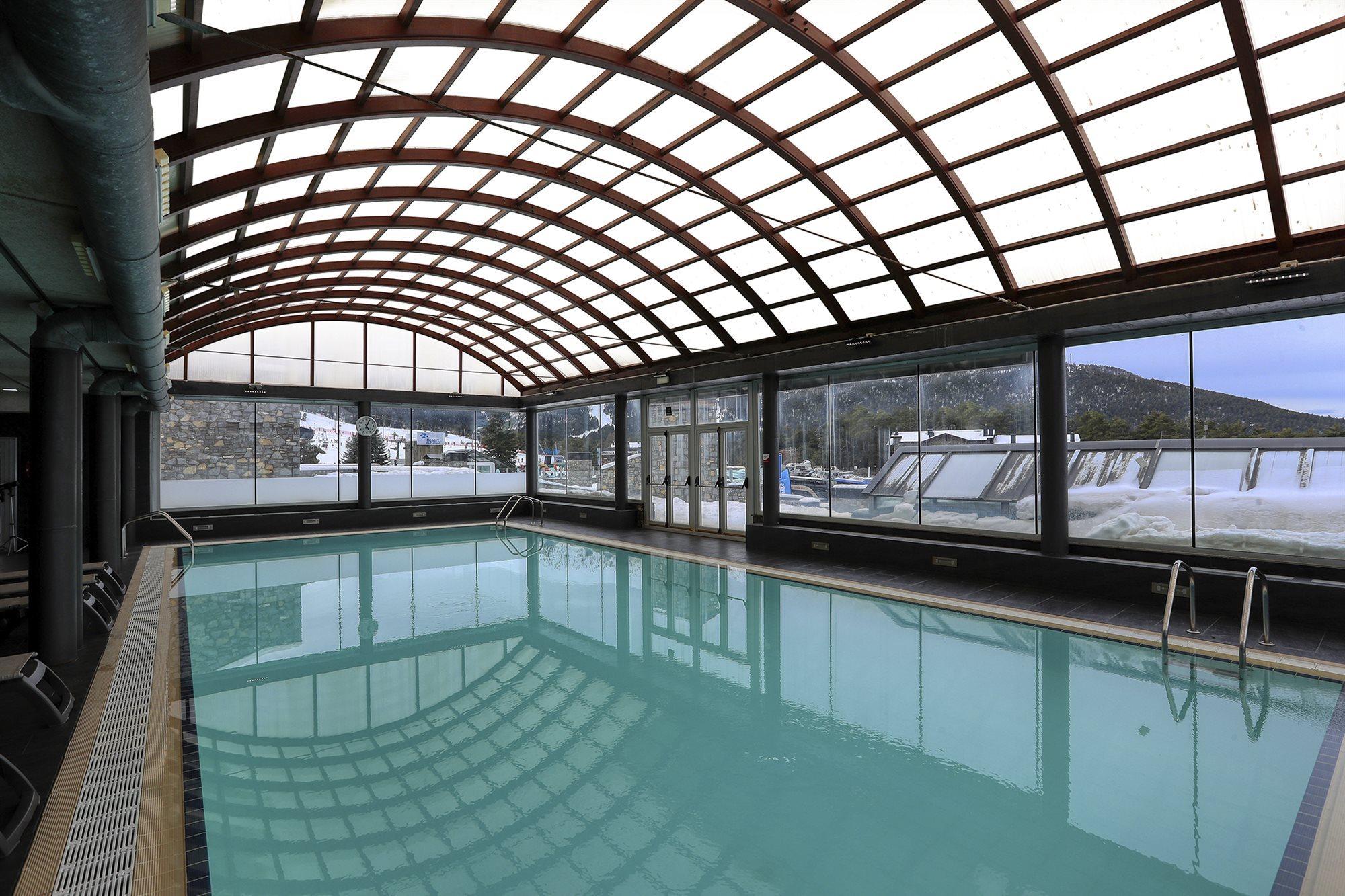Guitart La Molina Aparthotel & Spa Bagian luar foto