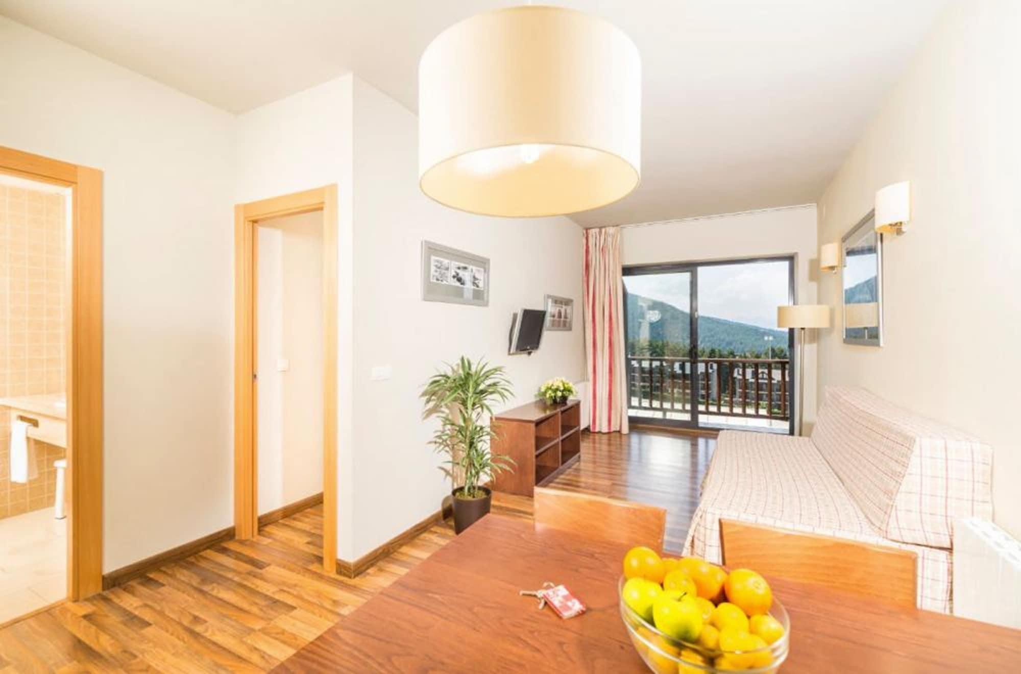 Guitart La Molina Aparthotel & Spa Bagian luar foto