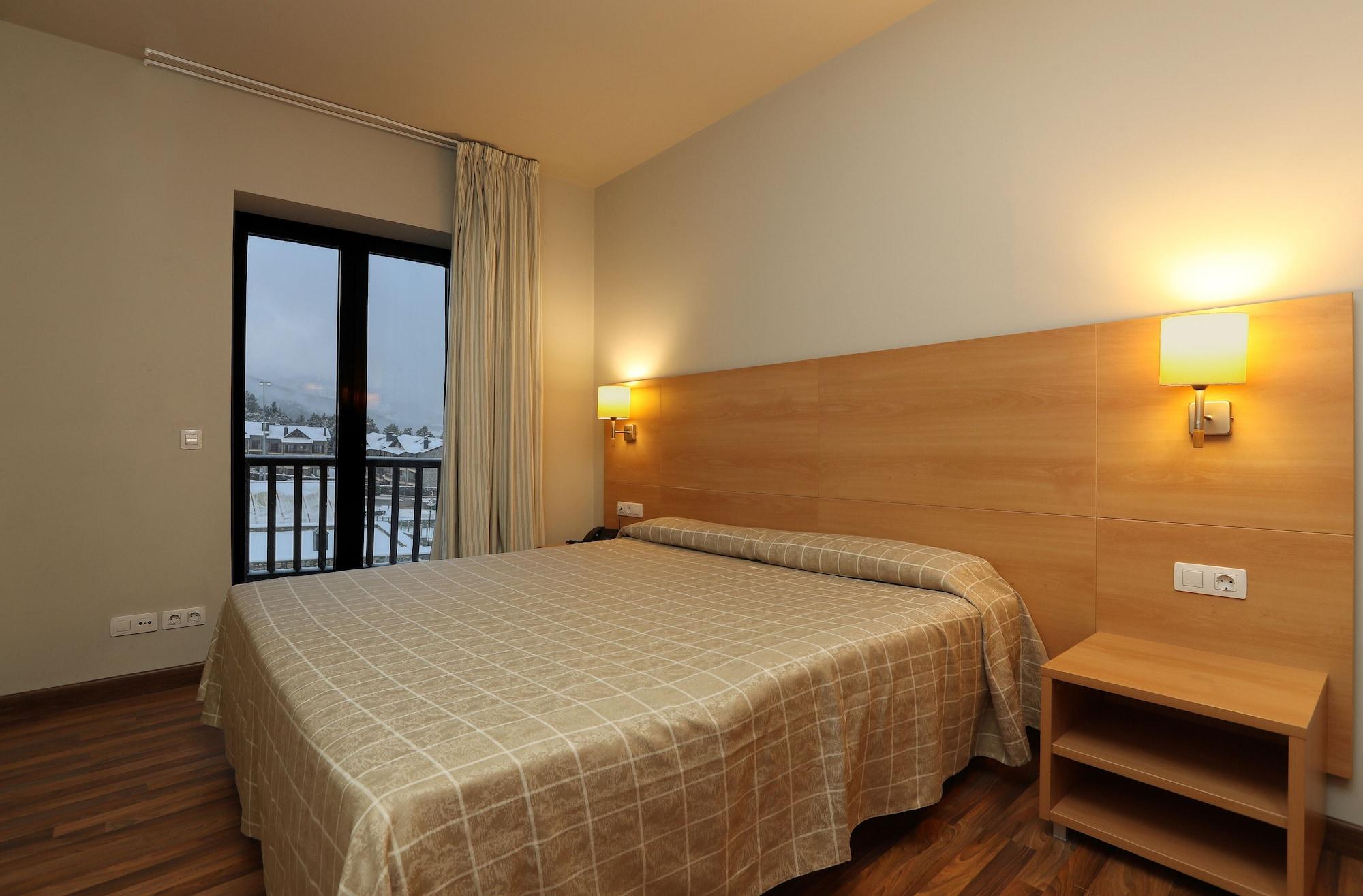 Guitart La Molina Aparthotel & Spa Bagian luar foto